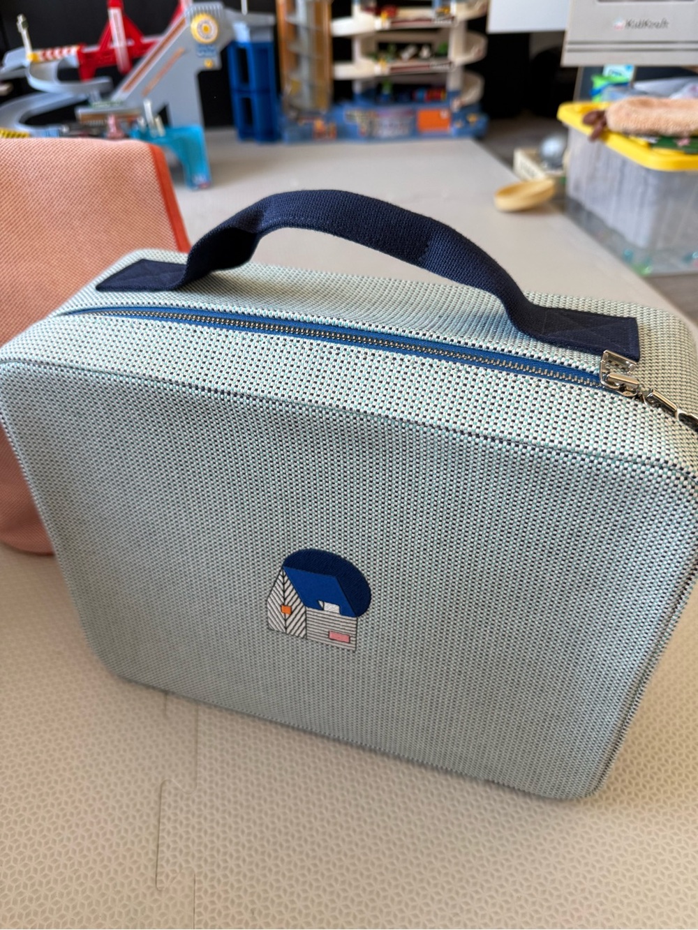 Hermes Kids Les Cabanes case